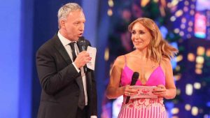 ¡Terminó en el doctor!: Karen Doggenweiler sufrió doloroso accidente en la Teletón