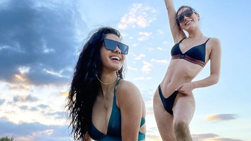 Miss Puerto Rico Y Miss Argentina (2)