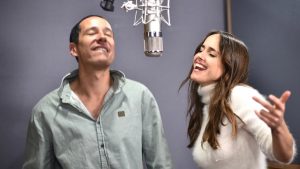 Juanita Ringeling tiene nuevo proyecto musical: "La Juana y Arturo" estrenará su primer single