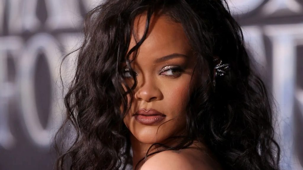 Portada Rihanna Black Panther