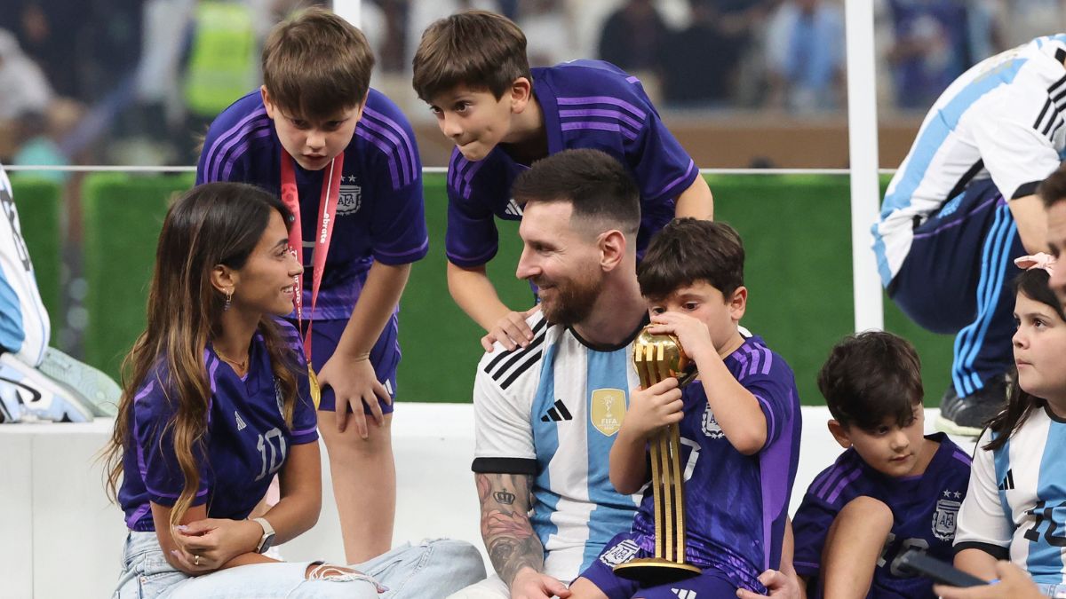 Messi Y Antonela