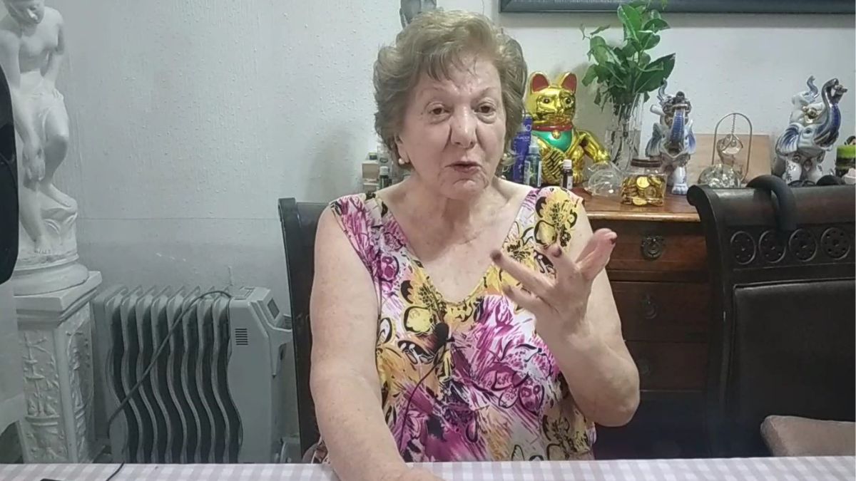 Tía Yoli Personas Malas (2)