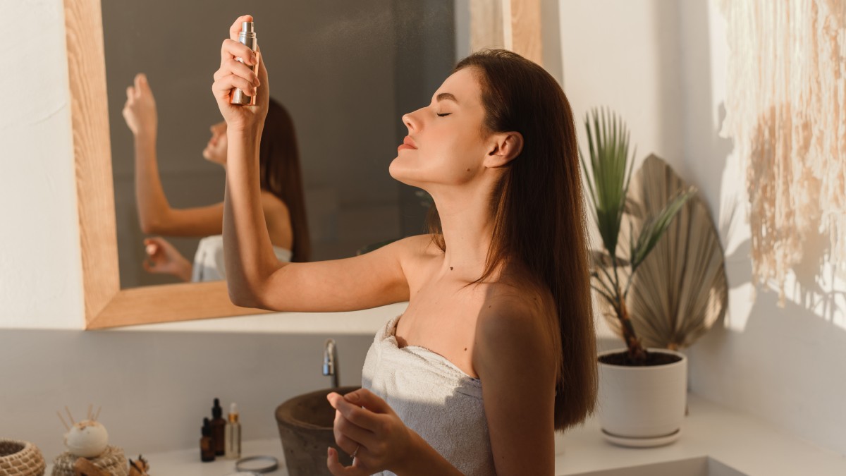 Bruma hidratante: El producto de belleza que debes tener en tu cartera