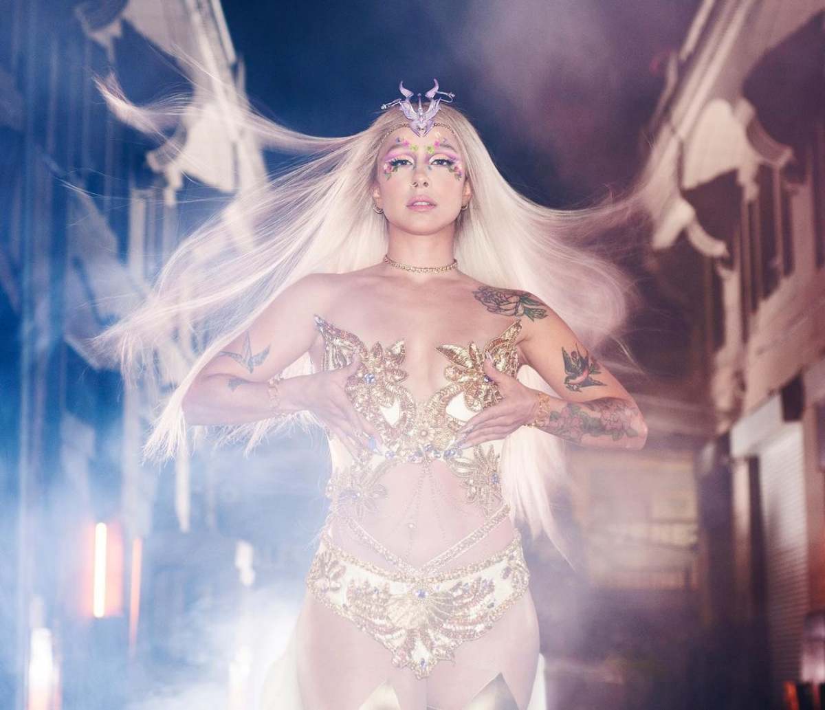 Denise Rosenthal Centenas De Miles De Anos