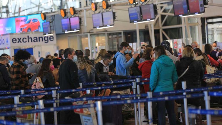 Aeropuerto De Santiago