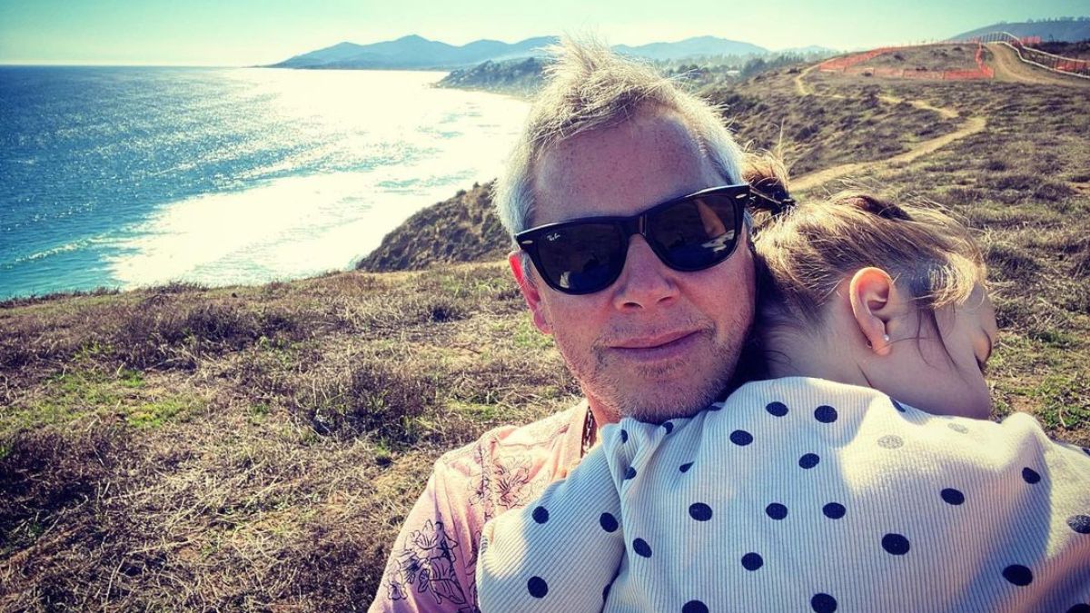 ¡Aww! José Miguel Viñuela muestra lo grande que está su hija con foto por su cumpleaños