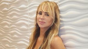 Noches de sol: La próxima película donde Eva Gómez tiene el desafío de aparecer con looks sensuales