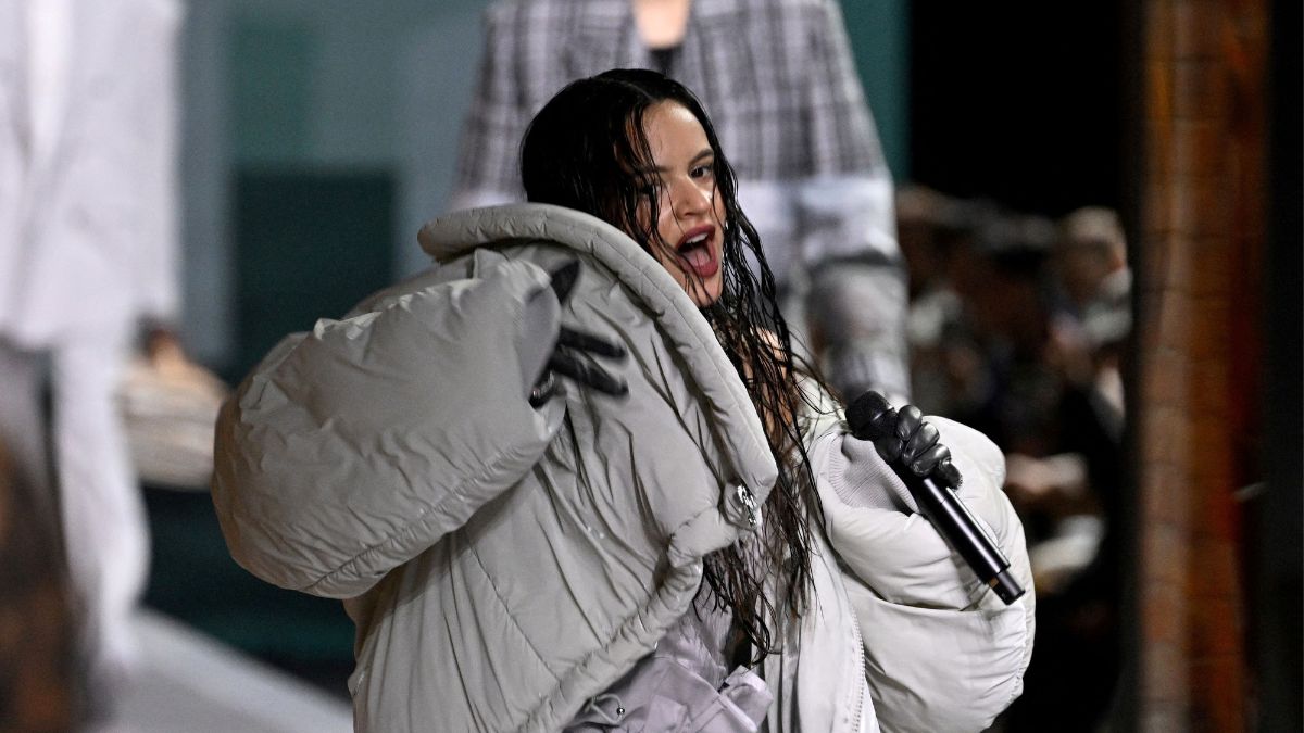 Rosalía revoluciona la Semana de la Moda de París: Así fue su presentación
