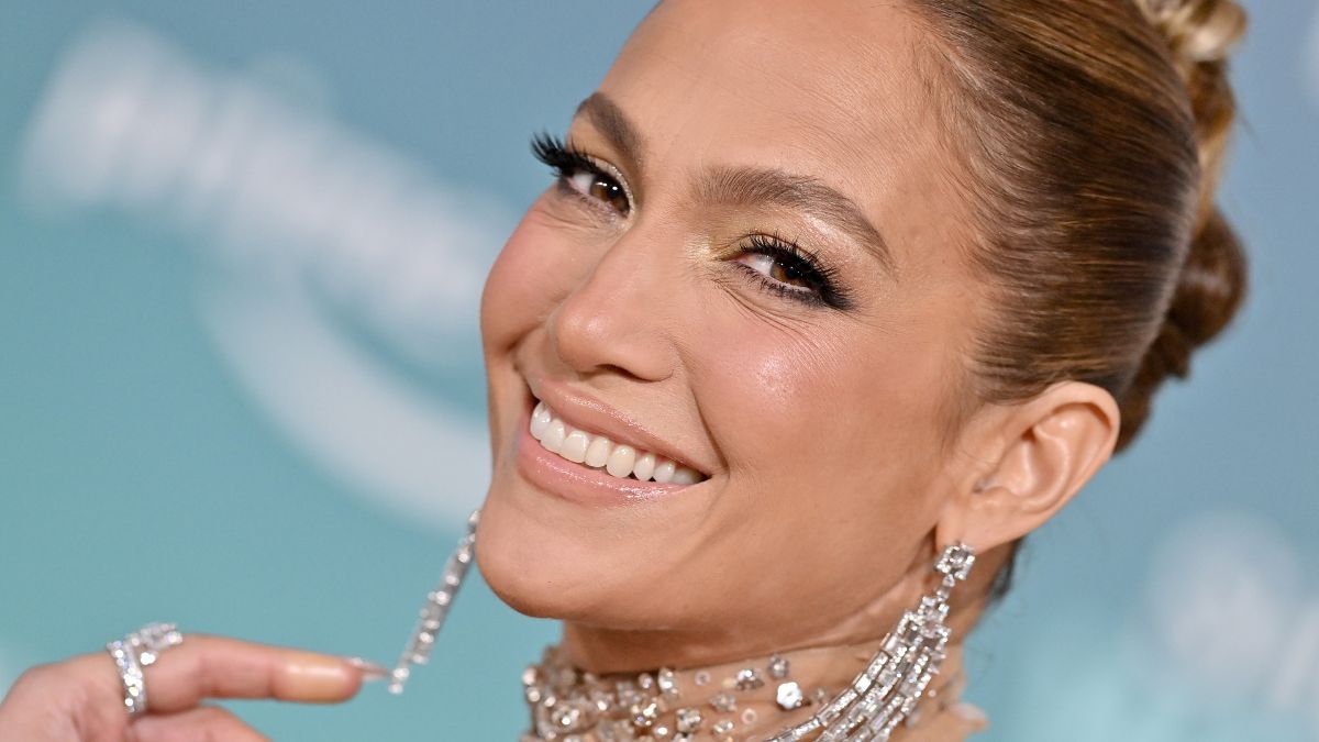 ¡Paso a paso! Te dejamos la rutina de belleza de JLo actualizada