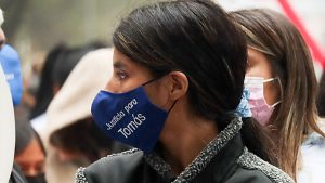 "Nunca debió estar en el caso": Mamá de Tomás arremete contra la Fiscalía por investigación sobre muerte de su hijo