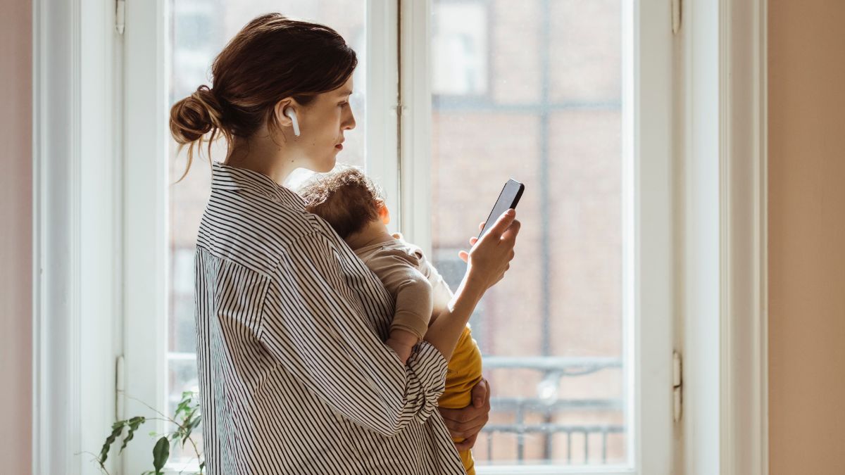 ¿Cómo escapar del mom shaming? La tendencia que juzga la maternidad