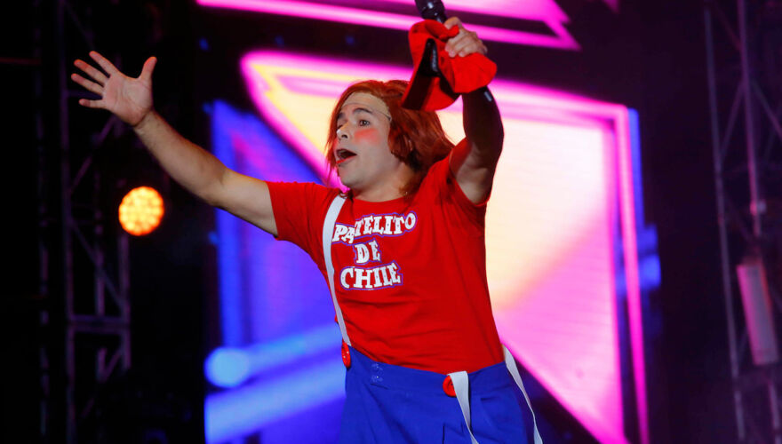 "Que se vayan": Pastelito desmiente chistes xenófobos en su show hacia venezolanos