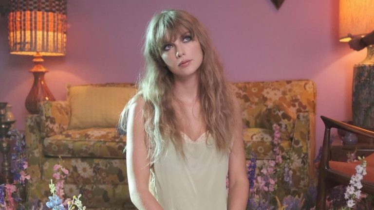Taylor Swift Mensajes Ocultos En Su Video Lavende Haze