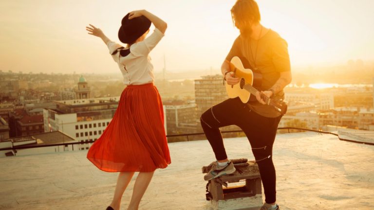 5 Canciones Que Puedes Dedicar El Día De Los Enamorados