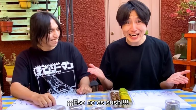 El Youtuber TaBo Queda Sorprendido Con El Sushi Chileno (1)