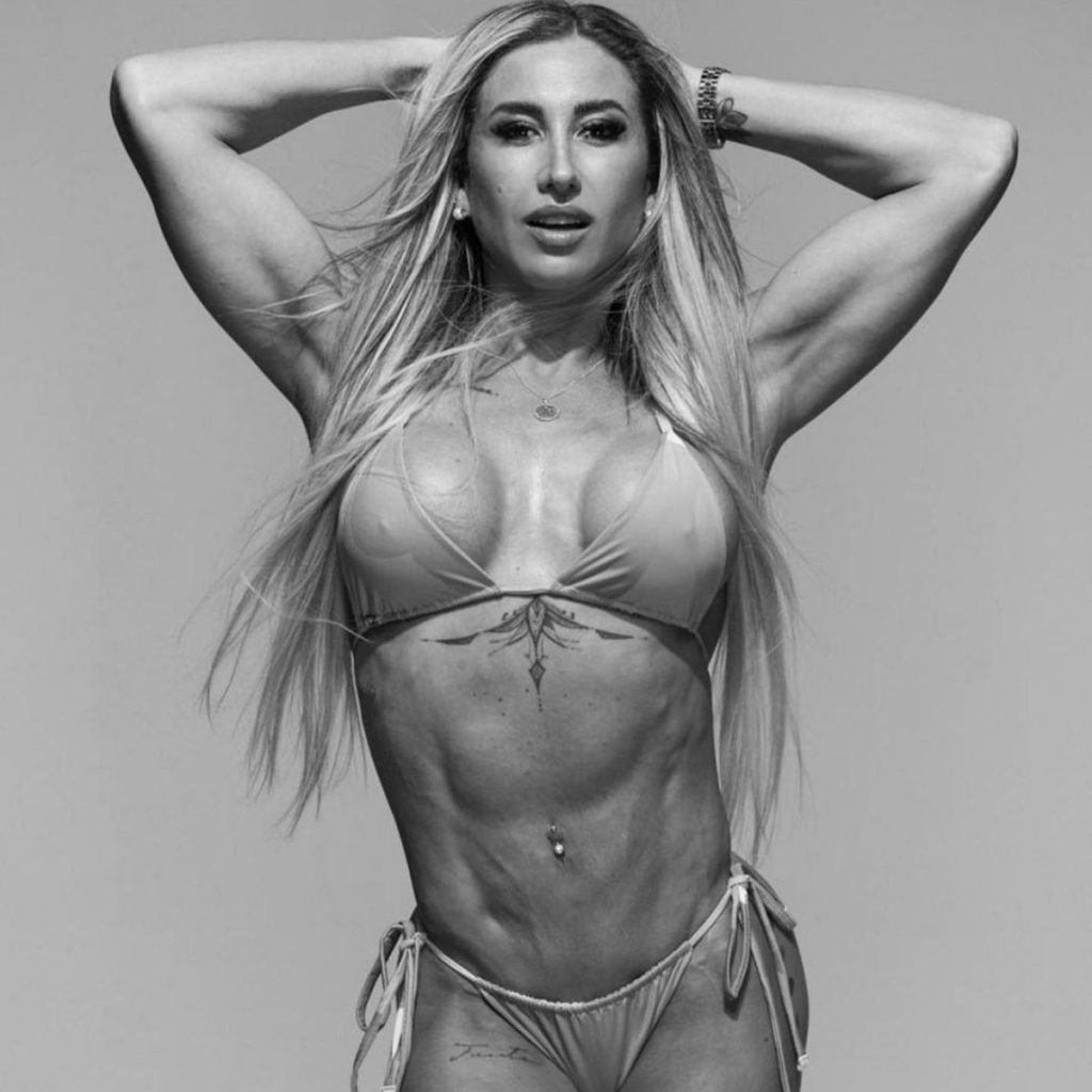 Nicole Moreno Bikini (2)