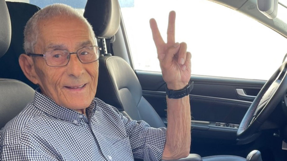 "Ahora si tiene glamour la gala": Sergio Chamy se en mostró camino a la la Gala de Viña y las redes estallaron