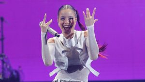 ¡Inesperado! Emilia trajo unos invitados especiales a su show en Viña 2023