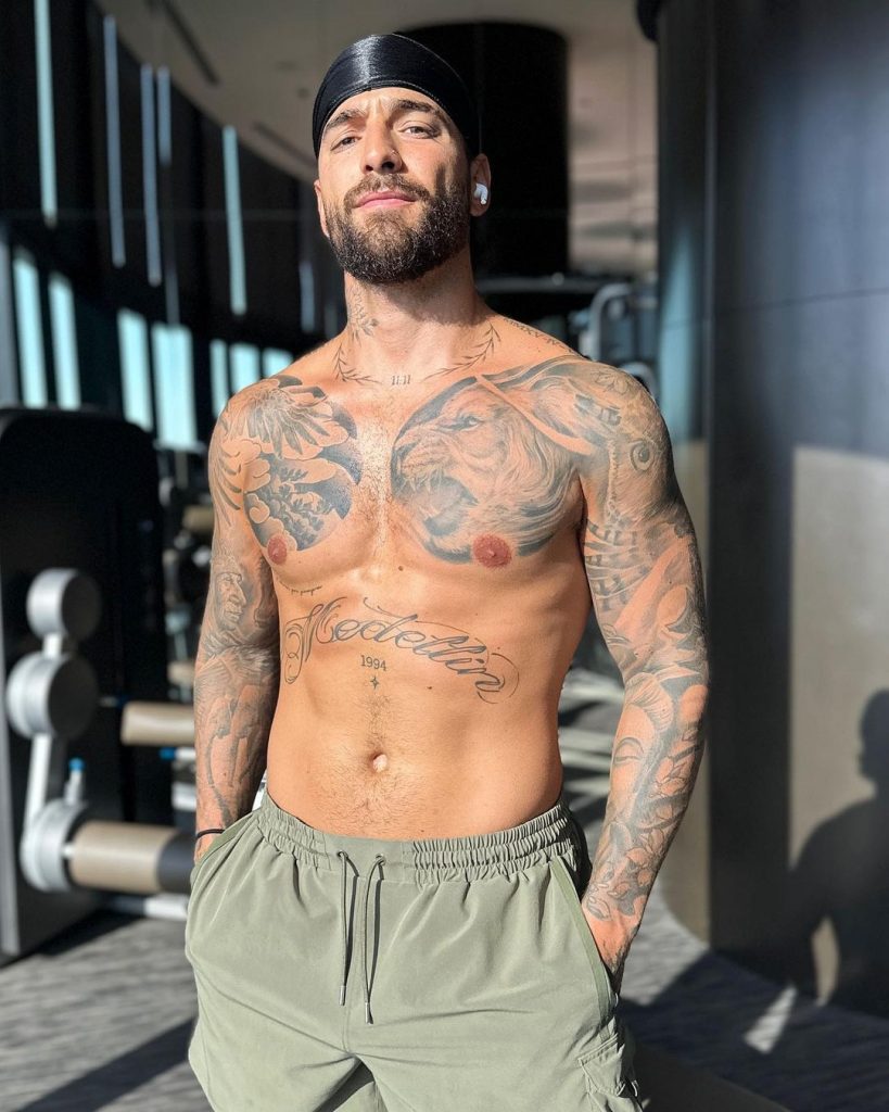 Maluma En El Gym 2