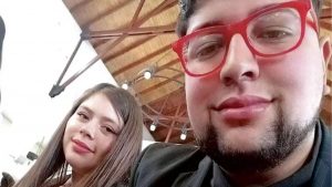 "Llámame rápido amor": Joven envía desgarrador mensaje a su pareja minutos antes de morir en un incendio