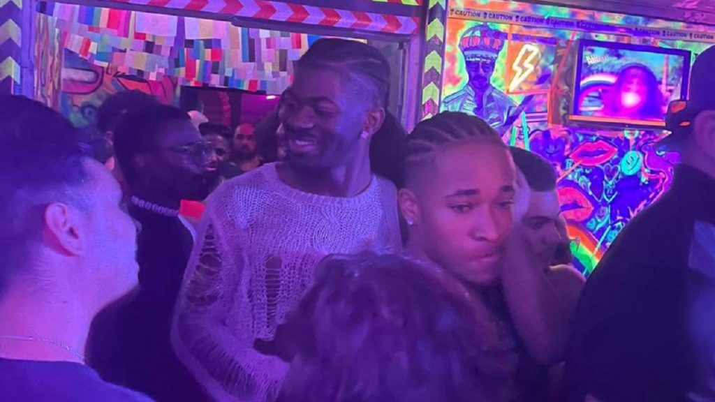 Lil Nas X se fue a carretear en Santiago