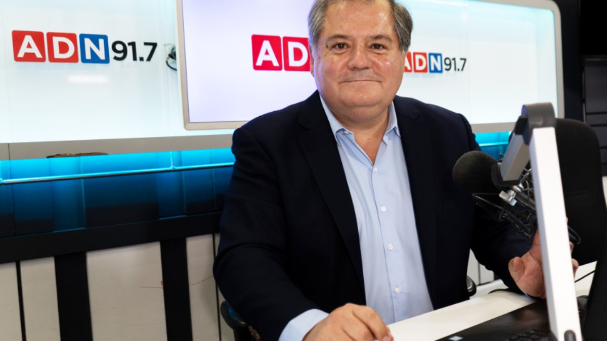 El nuevo logro de Mauricio Bustamante: Se sumó a Radio ADN