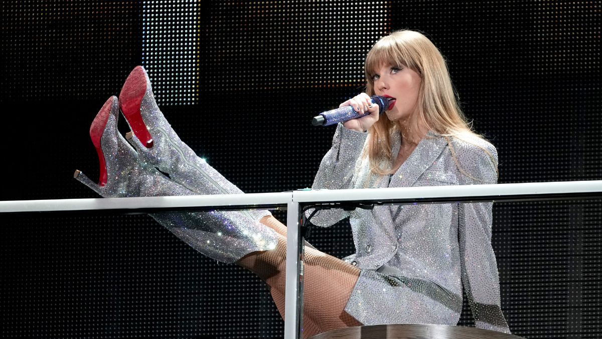 Taylor Swift debuta nuevamente en los escenarios con The Eras Tour: Un recorrido por toda su carrera musical