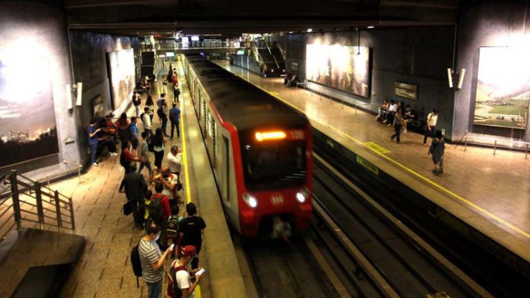 Línea 1 Metro De Santiago