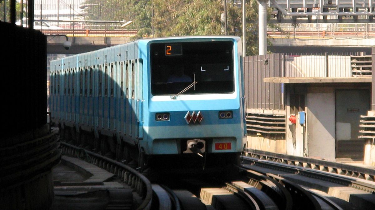 Metro De Santiago Seguridad (2)