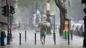 Lluvias en Santiago: ¿Cuándo y a qué hora caerán las primeras precipitaciones en la ciudad?