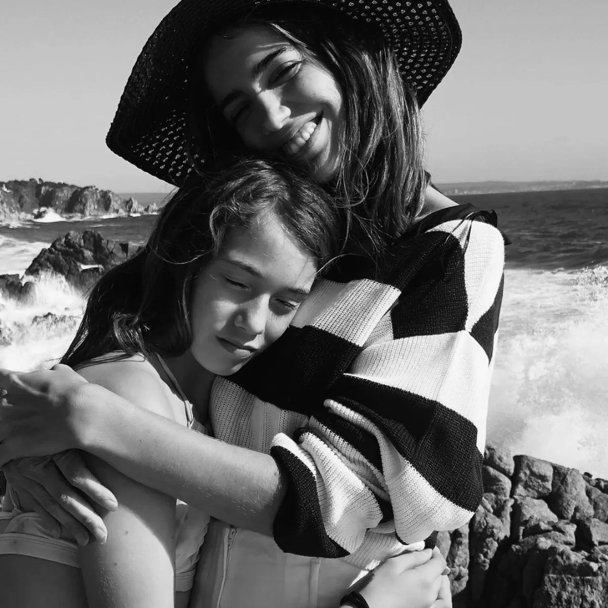 Millaray Viera Hijas (2)