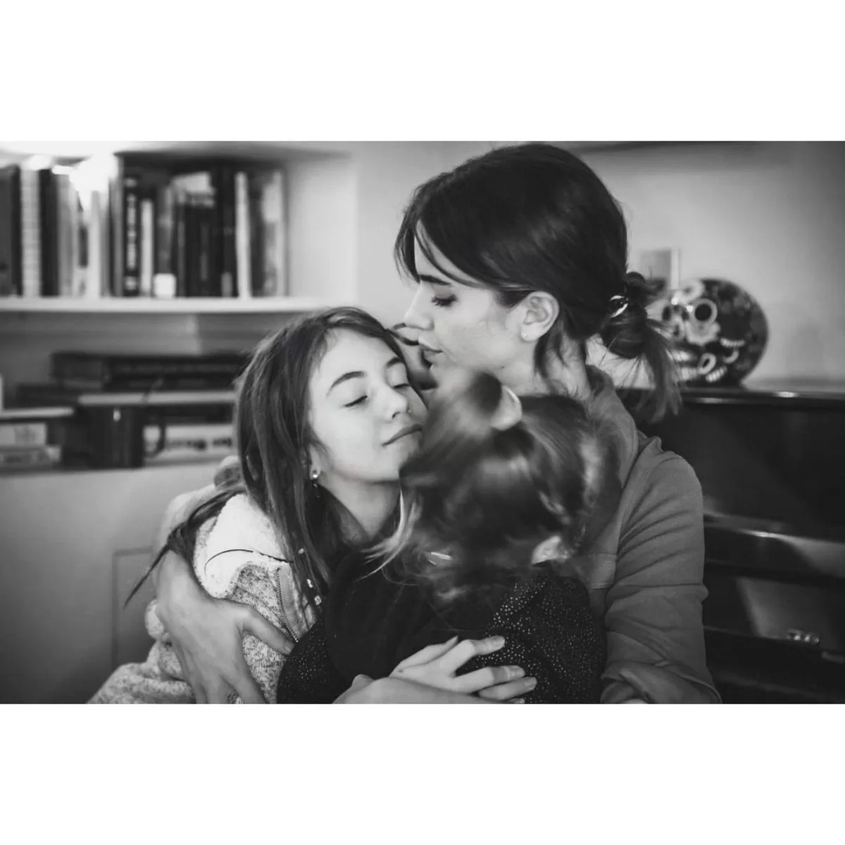 Millaray Viera Hijas (9)