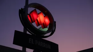 Metro de Santiago anuncia cortes en distintas estaciones de la Línea 4 por persona en la vía