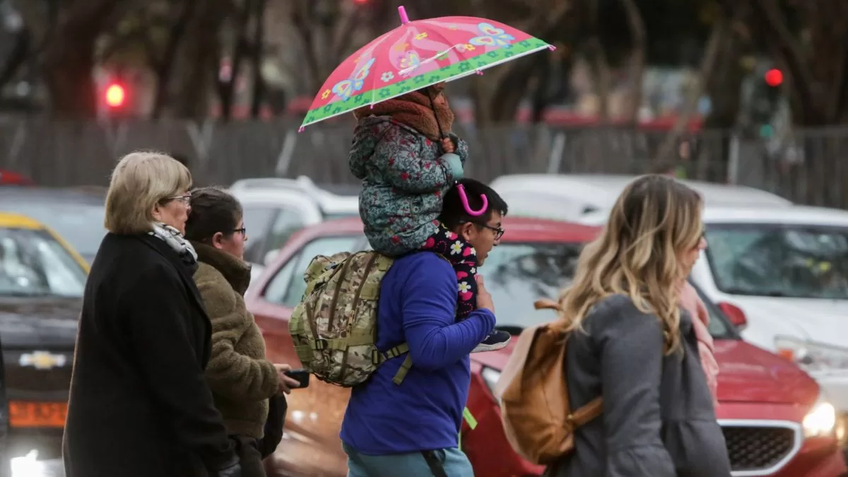 Lluvia en Santiago: La Dirección Meteorológica anuncia precipitaciones en cinco regiones este miércoles