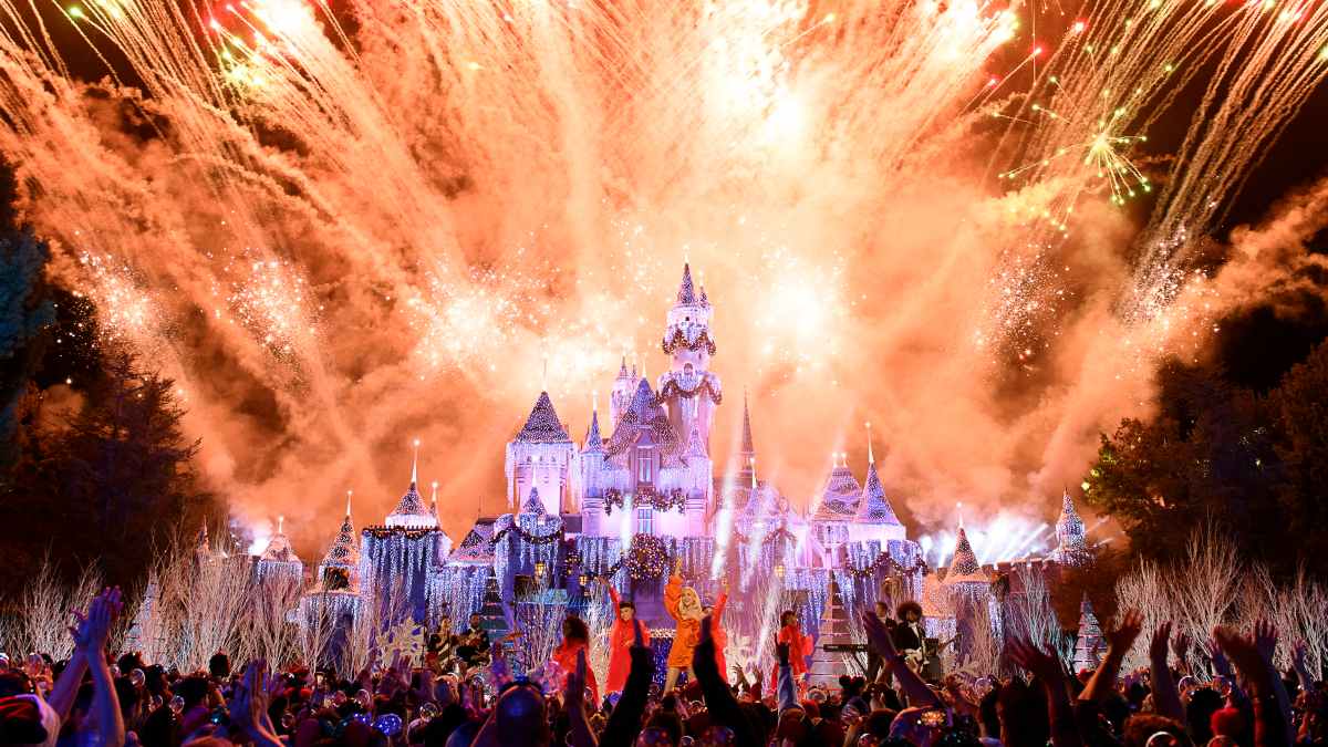 Esto cuesta ir desde Chile a Disneyland: valor de pasajes, vuelos y dónde encontrar las mejores ofertas