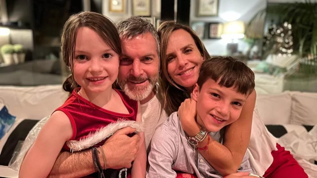 Hija de Cristián Sánchez y Diana Bolocco se luce con emotiva canción "Acróstico" de Shakira