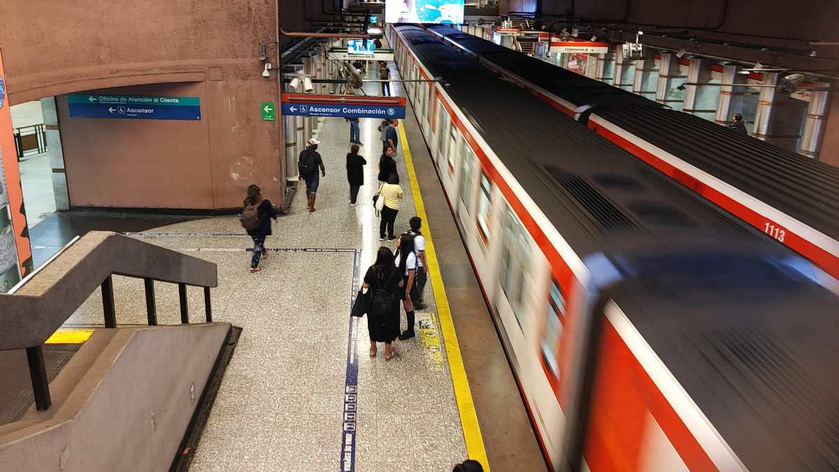 Metro De Santiago