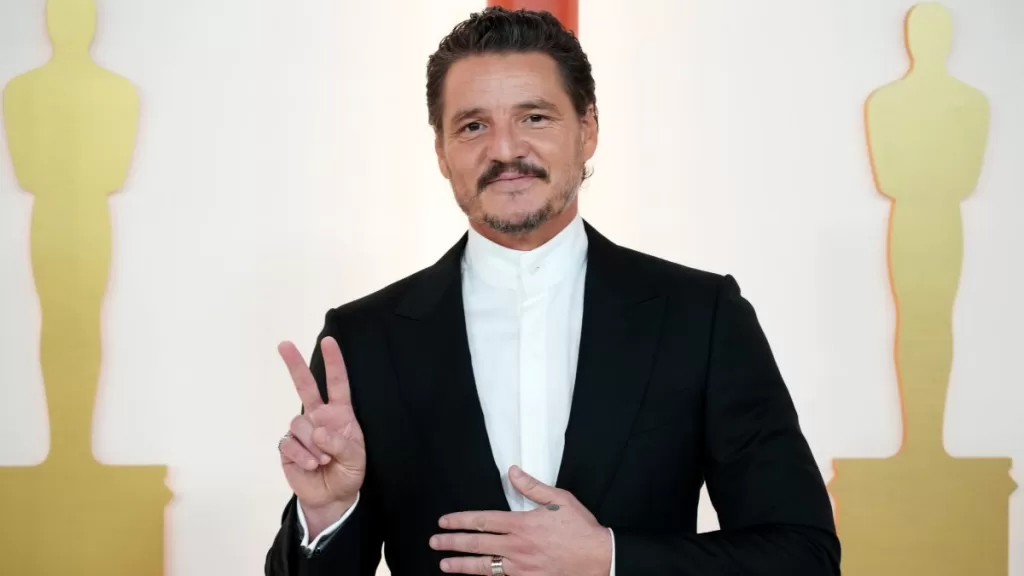 Pedro Pascal Mano 