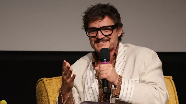 Un nuevo logro: Pedro Pascal es invitado a conocido programa internacional