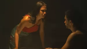 Esta es la serie de Netflix dirigida por un chileno y que logró tener segunda temporada: te quedarás pegada viéndola