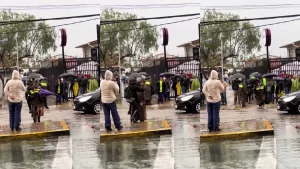 "La fuerza que tiene ella": Carabineros saca aplausos en TikTok por cruzar a las personas a caballito para evitar mojarse