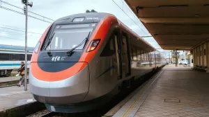 Tren Santiago - Chillán: Proponen pasajes gratuitos para estudiantes durante las vacaciones