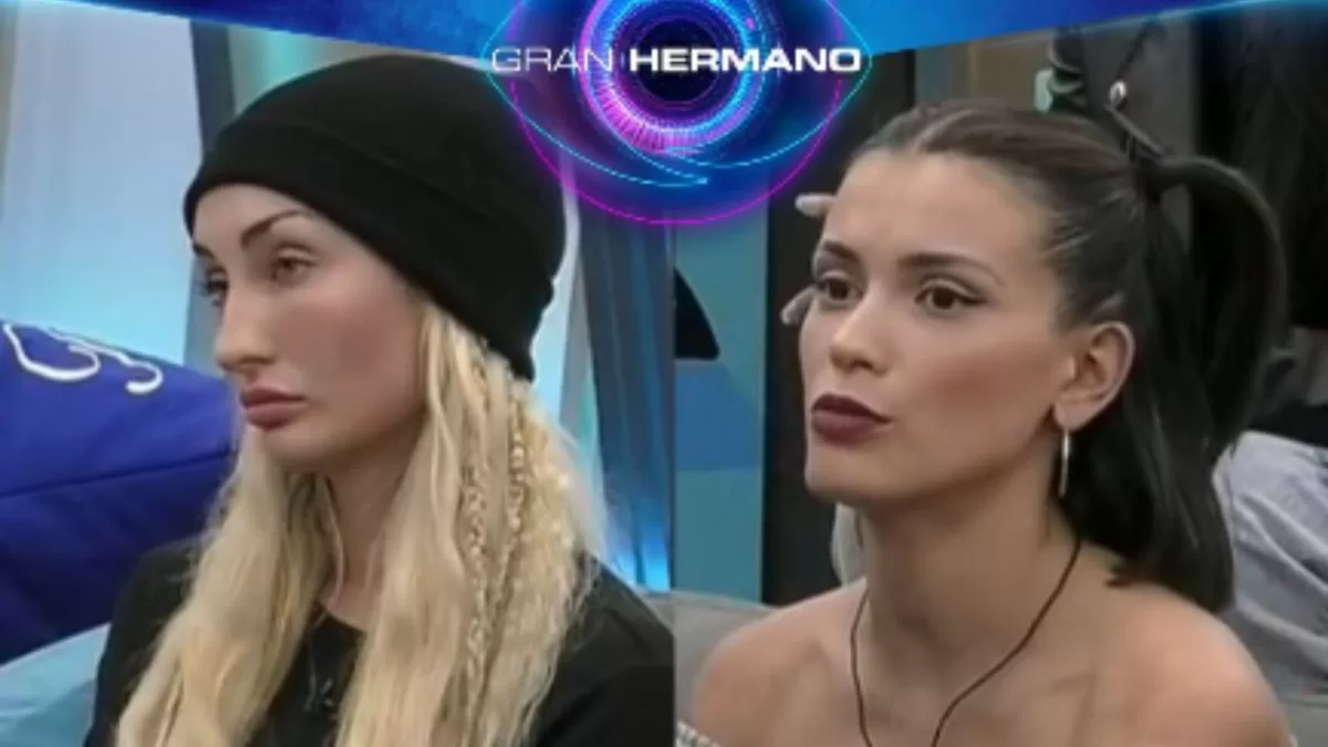¡Les llovieron las críticas! Así fue la performance de Constanza y Francisca en fiesta temática de Gran Hermano Chile