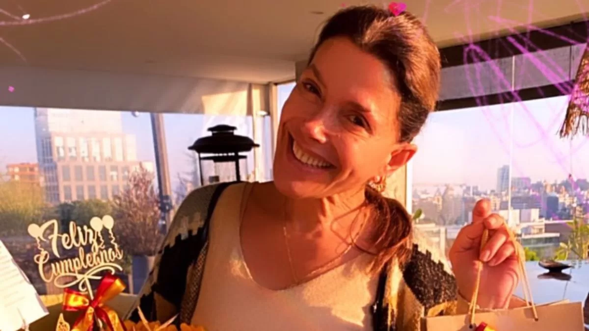 Recibió especiales regalos: Carolina Arregui inició la celebración de su cumpleaños en un lujoso hotel