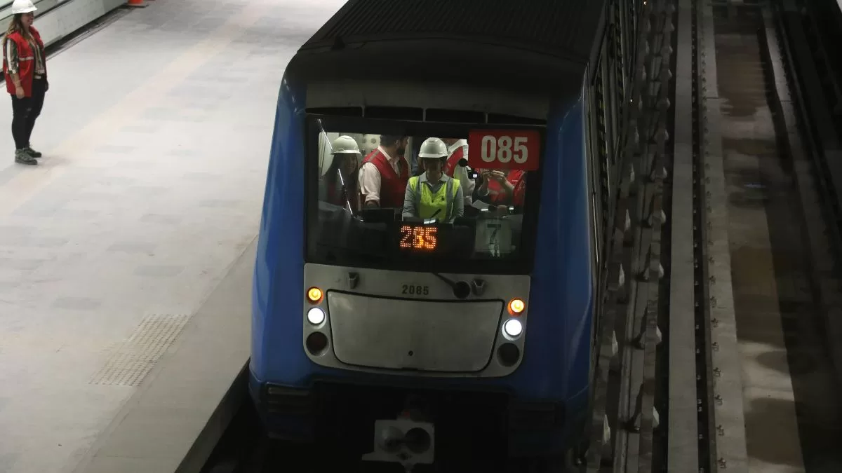 Metro de Santiago: Qué comunas se verán beneficiadas con la extensión de la Línea 2