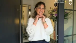 Con rincón especial y un elegante quincho: Así es la casa de Michelle Adam