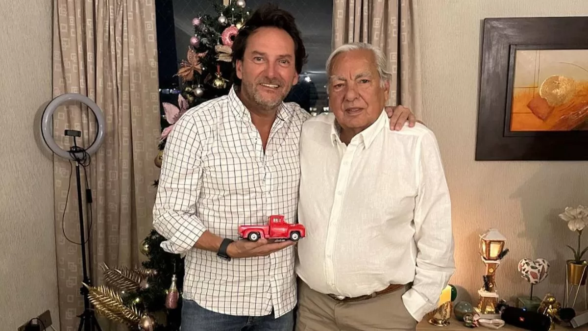 "Ahora son dos ángeles que te están cuidando": Daniel Fuenzalida recibe emotivas palabras tras la muerte de su papá