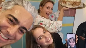 "La alegría existe...": Hija de Karen Doggenweiler tuvo un emotivo encuentro con un integrante de su familia