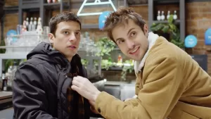 ¡De impacto! Este es el personaje que descubrirá a Joselo y Thiago besándose en Como la vida misma