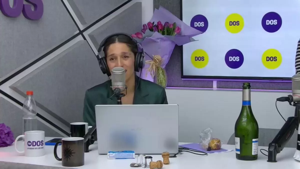 Entre lágrimas y abrazos: Así fue la emotiva despedida de Lorena Capetillo de FMDOS